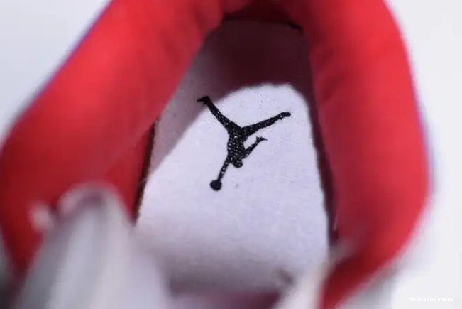 MaikeSneakers Air 3 Korea Retro AV8370-100 Jordan Seoul 0330